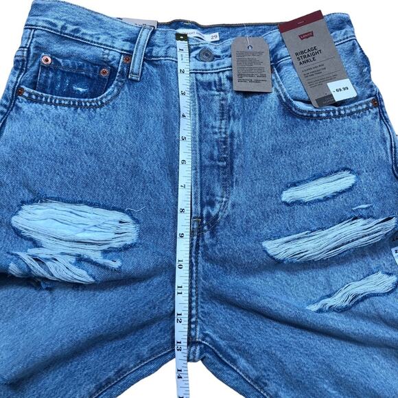 Levi’s ribcage NWT distressed jeans 29x27 - Picture 6 of 10